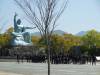 Peace Statue and Children
(Klik om te vergroten) Peace Statue and Children